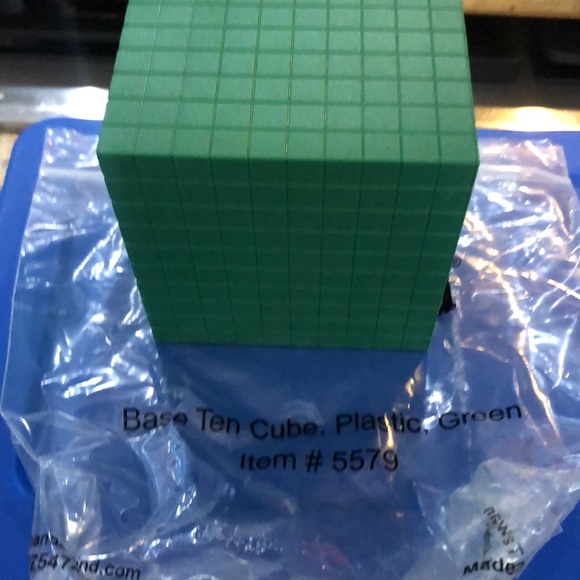 Hand2mind Base Ten set - Picture 5 of 6